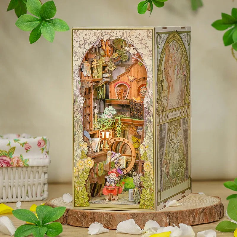 DIY Book Nook - Fairy Cottage