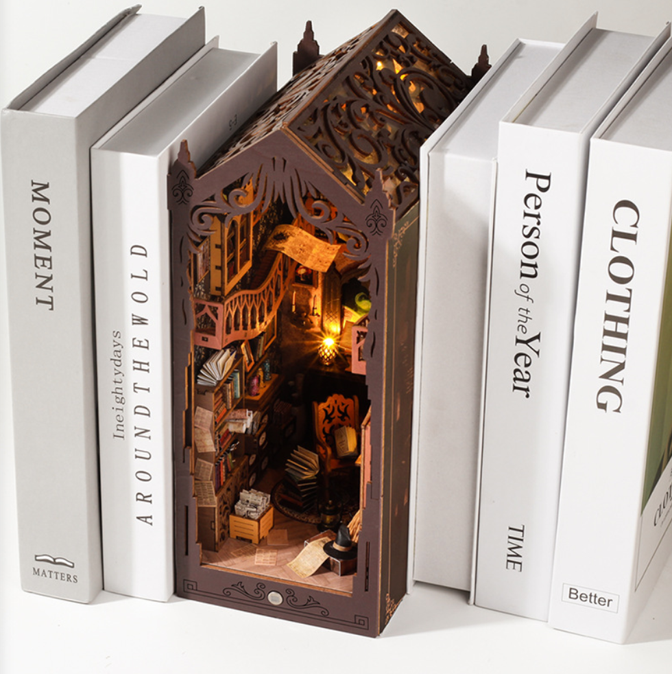 Grimoire Book Nook | Craftzzle