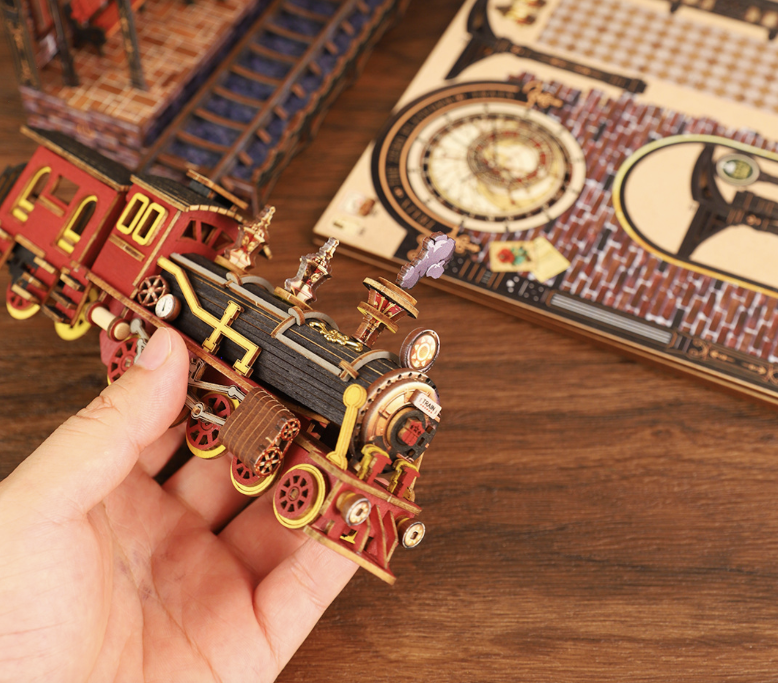 Zero Platform Diy book nook | Craftzzle